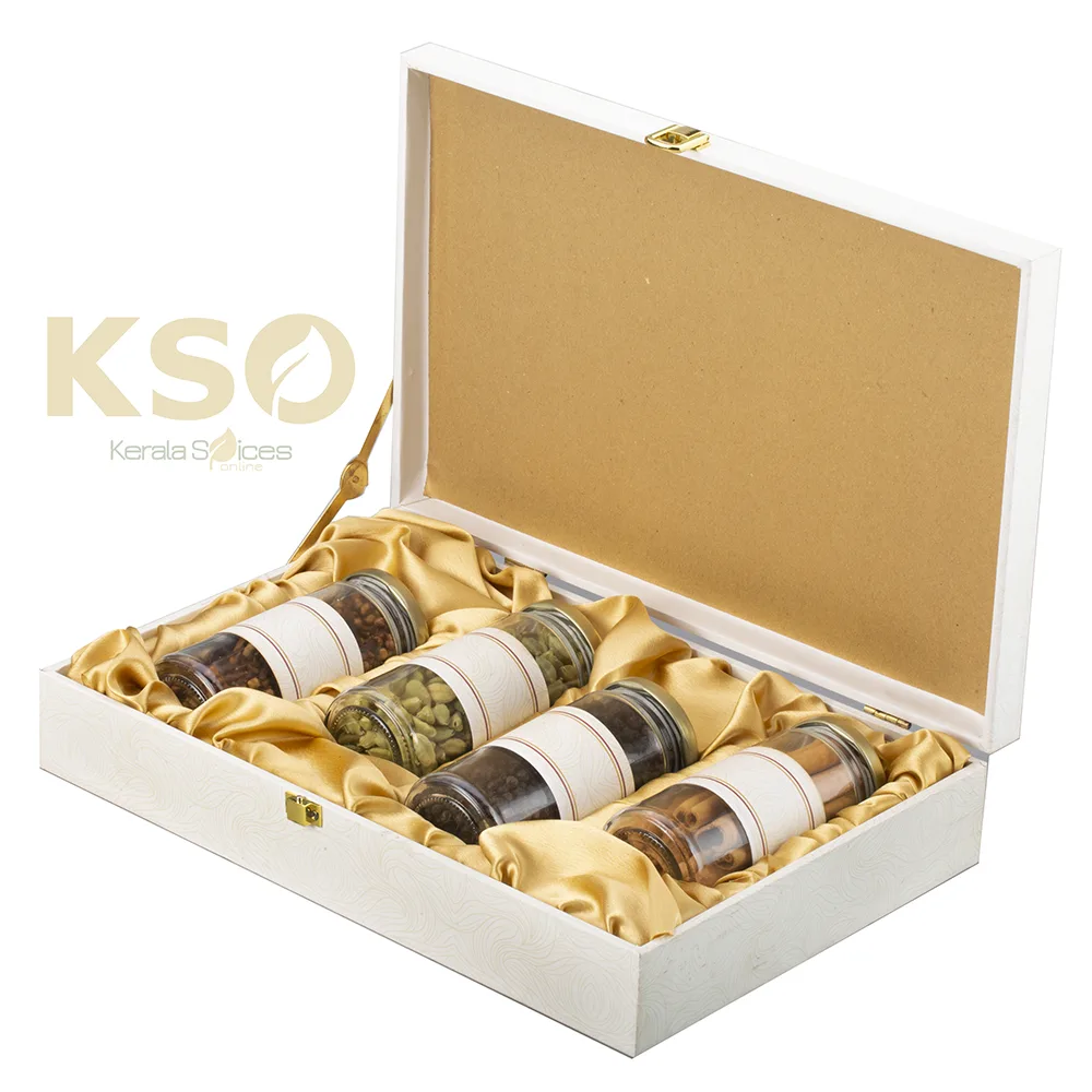 IMG_0115-png.webp Kerala Spices Surprise Gift Hamper 1kg - Image 1